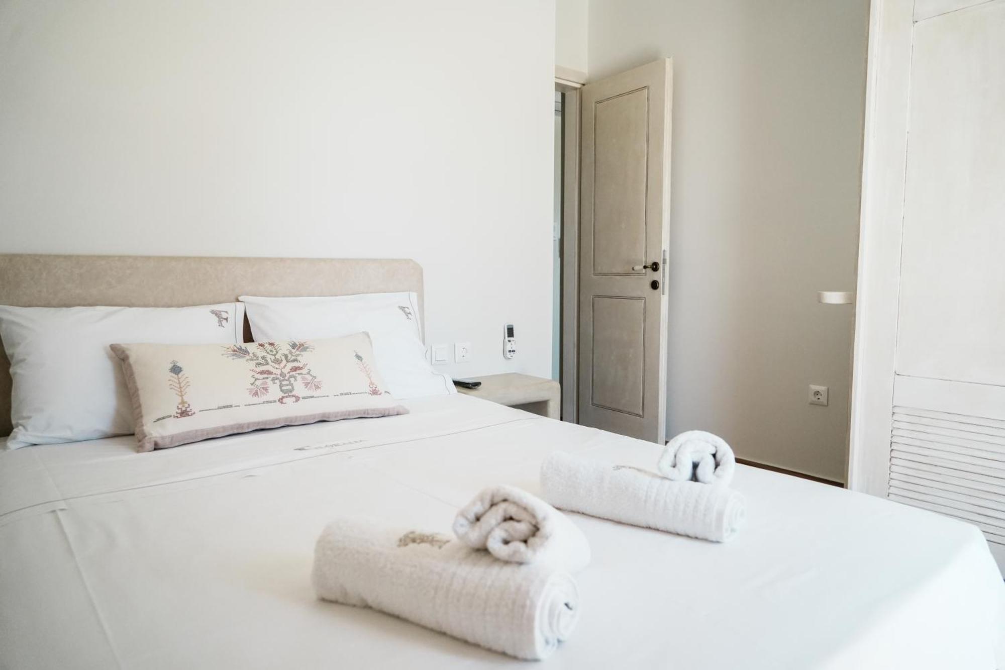 Filokalia 4 Veins - Vacation House With Sea View Karystos  Bagian luar foto